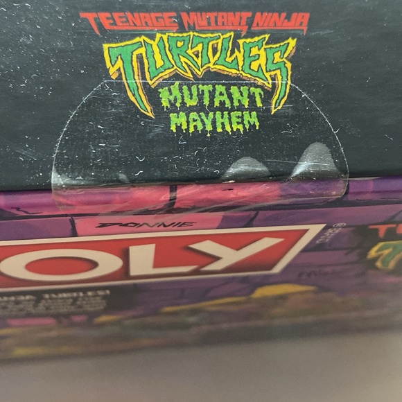 TEENAGE MUTANT NINJA TURTLES MONOPOLY - Picture 15 of 16